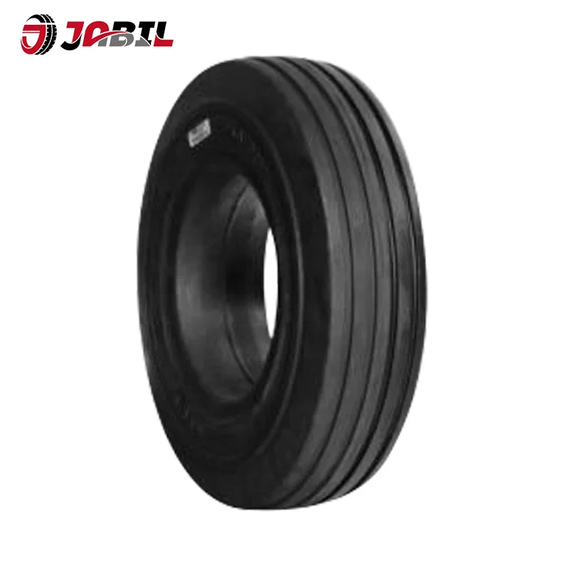 Aireportuko trailer pneumatikoak